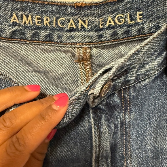 American Eagle High Waist Girlfriend Jean Extreme Distressed Blue 12 X-Short - Picture 5 of 8